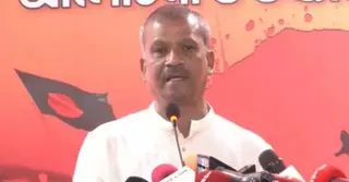 হাসিনা যে অপরাধ করেছে, ৭১ সালে পাকিস্তানি সেনাবাহিনীও তা করেনি: আসিফ নজরুল